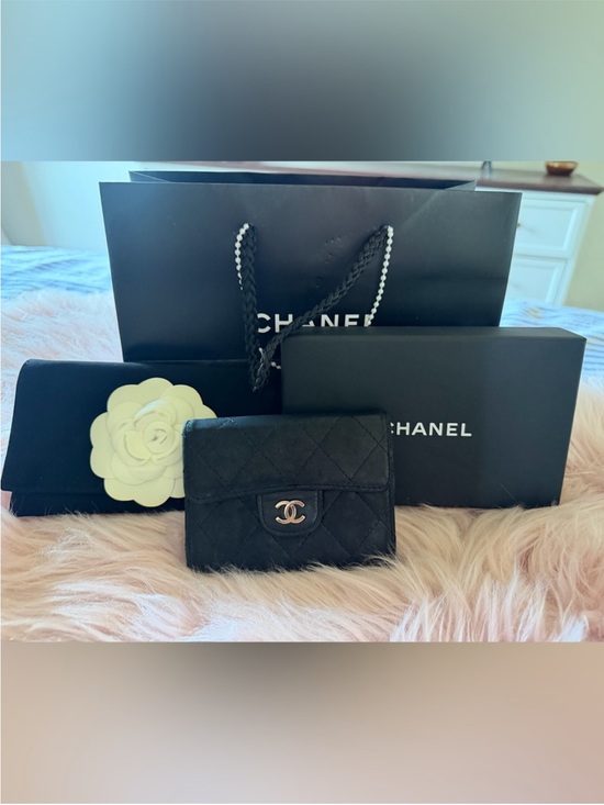 CHANEL Handbags - 🖤🤍🖤Chanel Quilted CC Logo Lambskin Wallet🖤🤍🖤